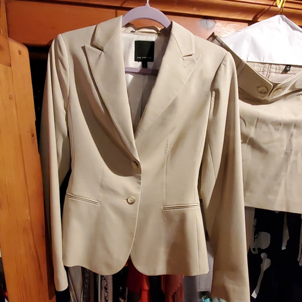 The Limited ladies 3 piece suit